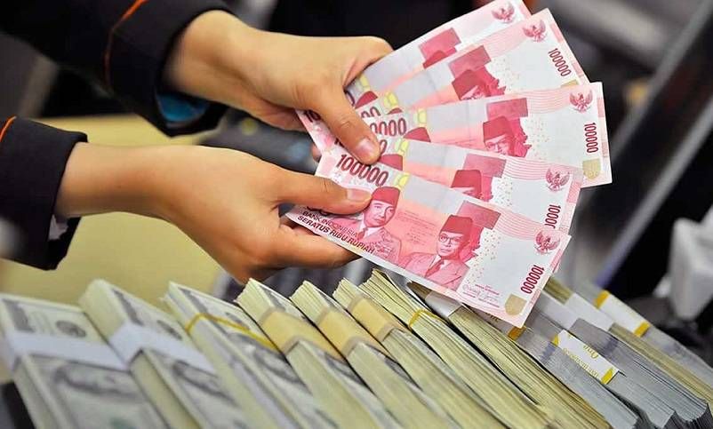 dollar menguat rupiah melemah